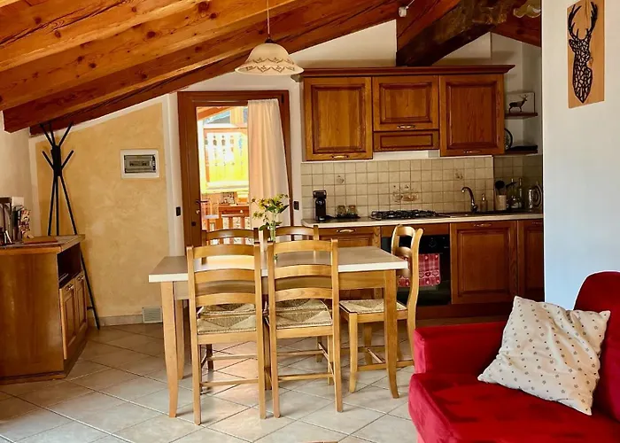 Maison Arcade * La Salle