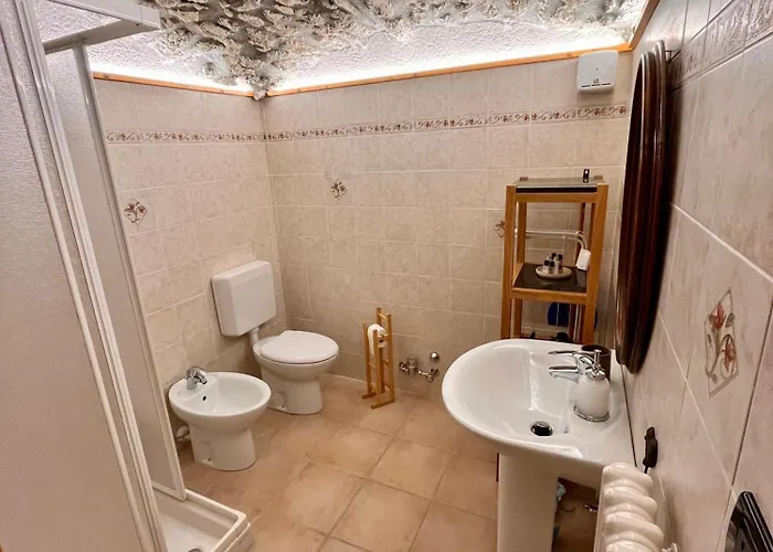 Maison Arcade * La Salle